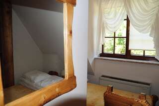Комплексы для отдыха с коттеджами/бунгало Karczma Parchatka Parchatka Двухместный номер с 2 отдельными кроватями и собственной ванной комнатой-6